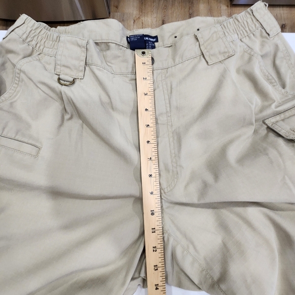 5.11 Tactical Series Cargo Pants Beige Tan Double Knee Elastic Waist Mens 36x30 - Picture 11 of 14
